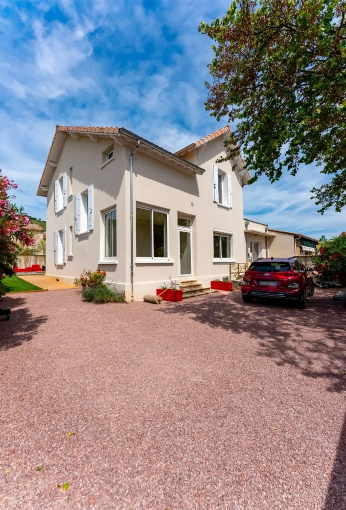 edb0f4c5-b294-4ce0-bc65-953b5ce617fc 1